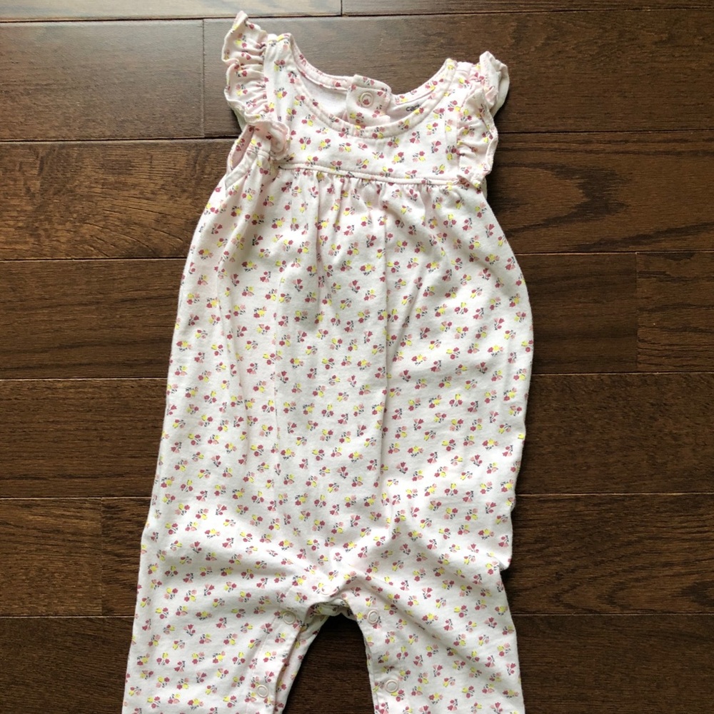 Carter’s pant suit jumper